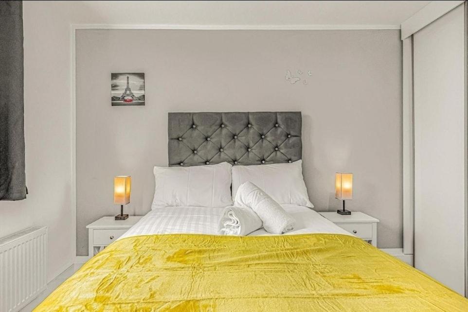 Amazing Marina-Overlooking 1Bed 런던 외부 사진